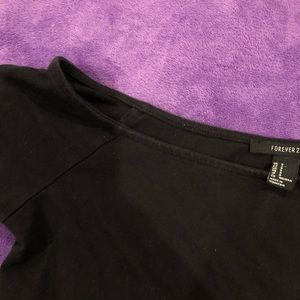 FOREVER 21 OFF THE SHOULDER BLACK CROP TOP